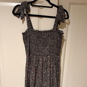 Smocked Floral Tie-Shoulder Crop Top - Navy